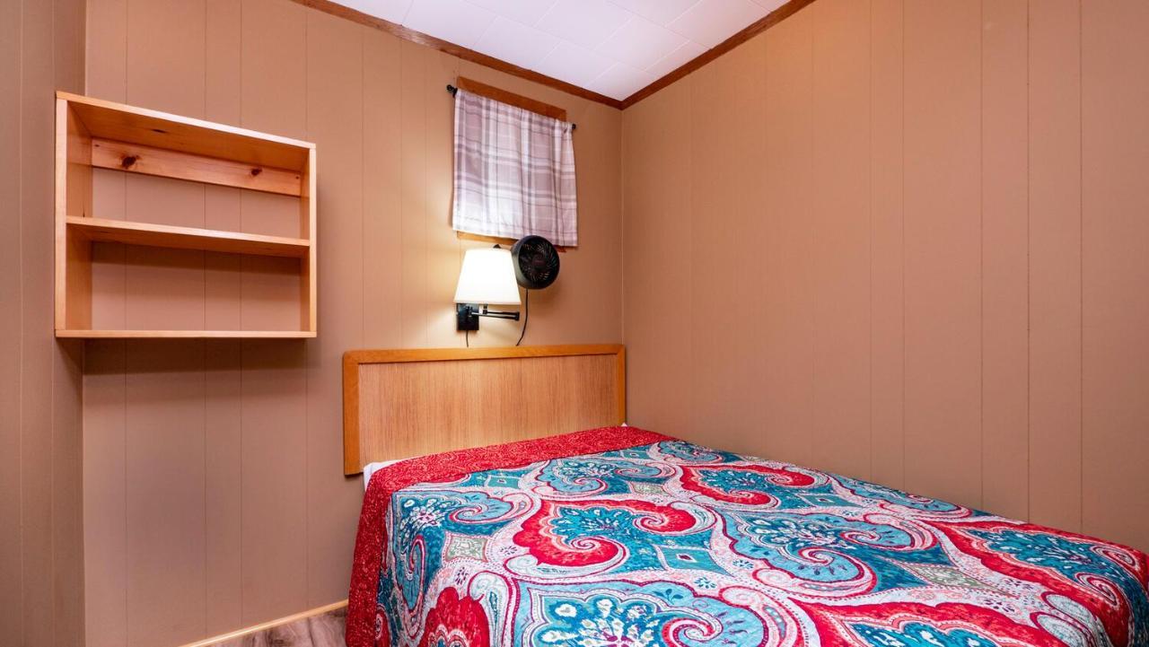 Bel Air Cottages And Motel Sauble Beach Kültér fotó