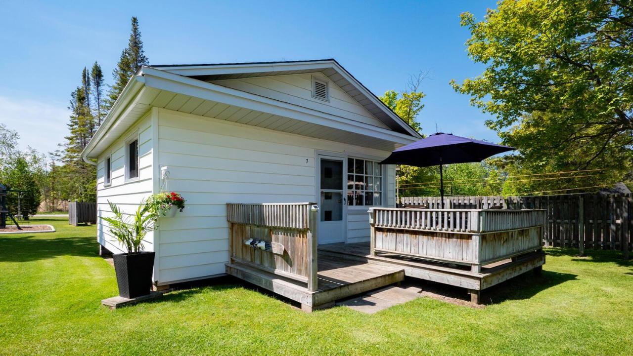 Bel Air Cottages And Motel Sauble Beach Kültér fotó