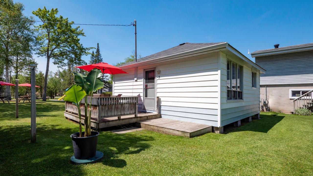 Bel Air Cottages And Motel Sauble Beach Kültér fotó
