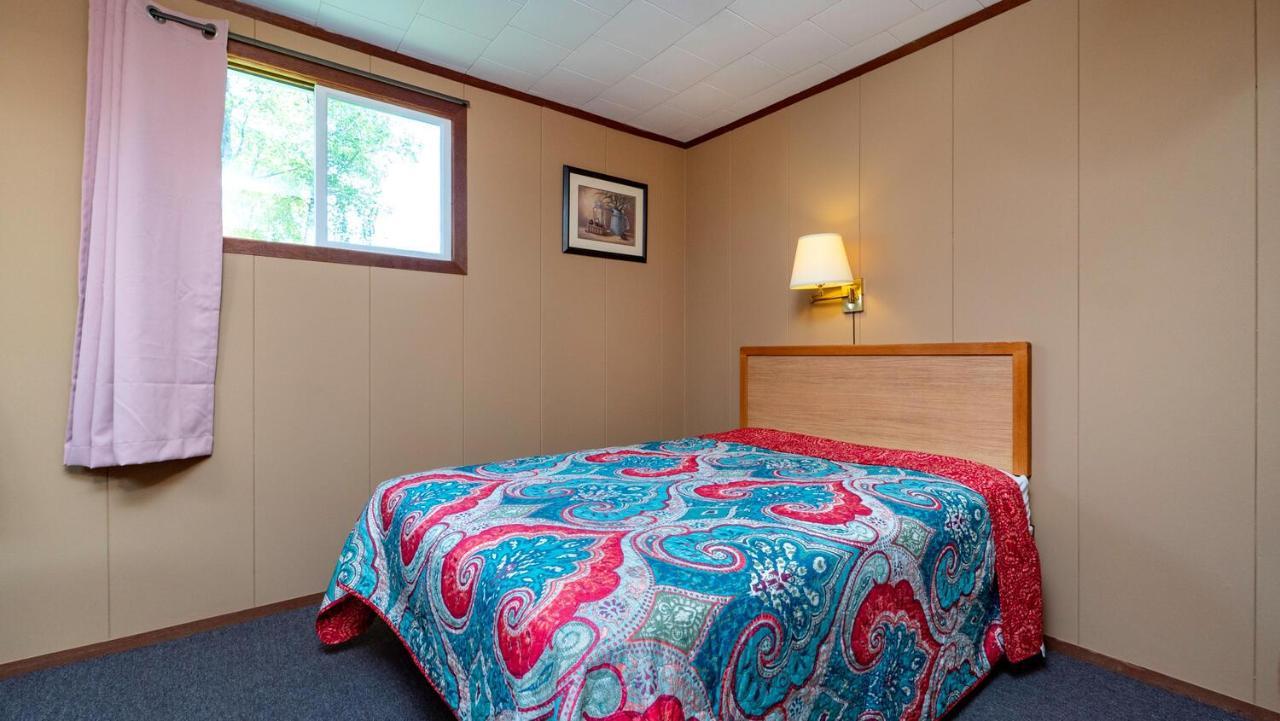 Bel Air Cottages And Motel Sauble Beach Kültér fotó